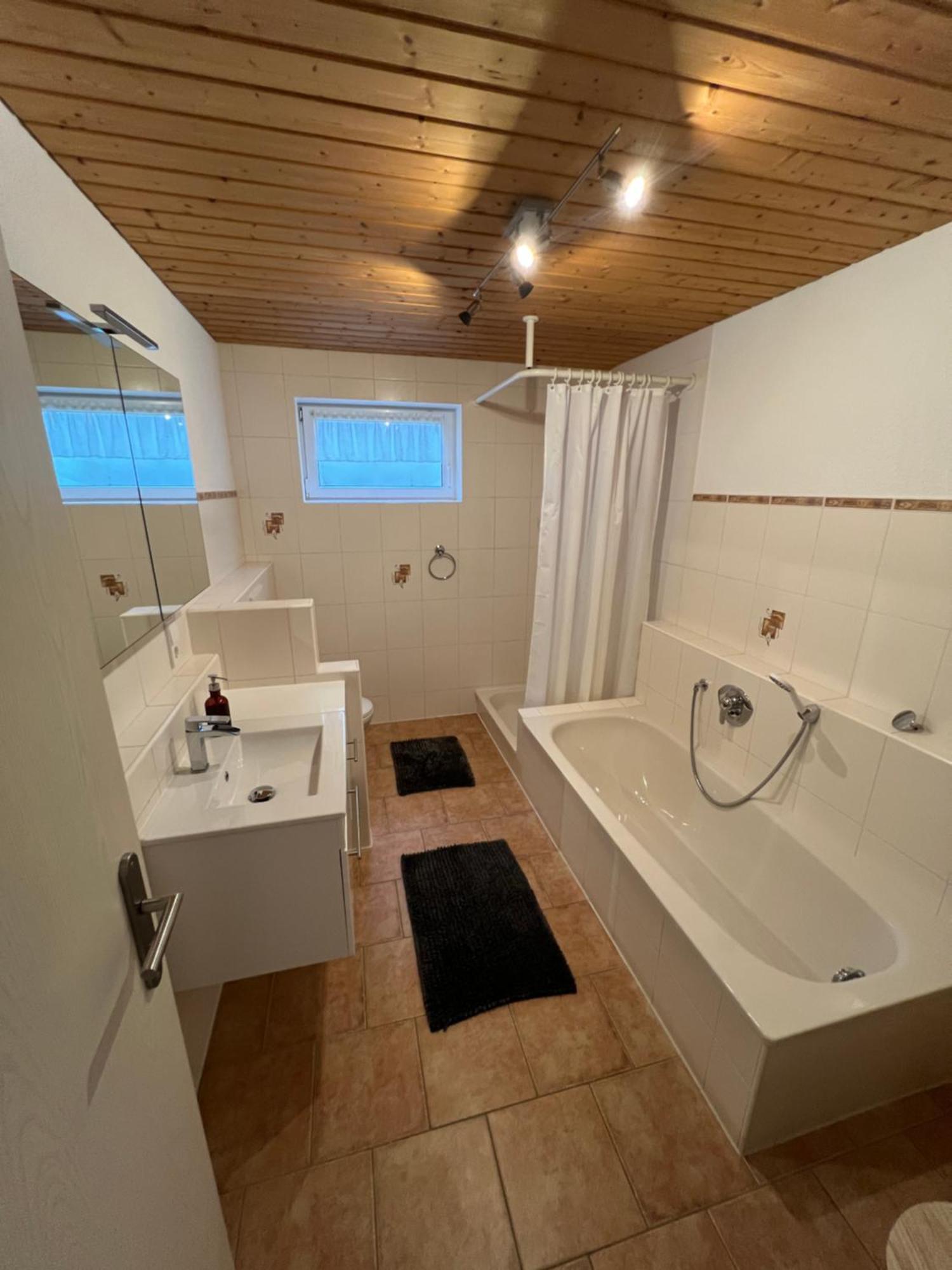 Gemuetliche Ferienwohnung Im Herzen Des Schwarzwaldes Niedereschach Exteriör bild